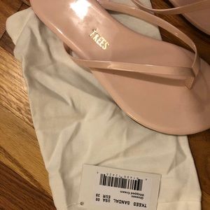 TKEES flip flops